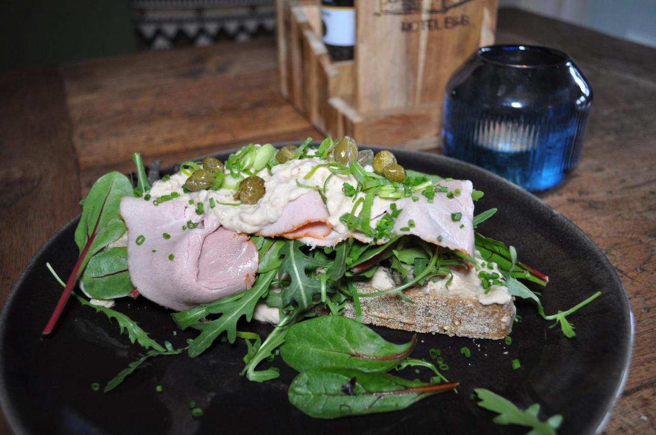 Bed & Brasserie Het Kosthuys Sint-Maartensdijk Eksteriør billede