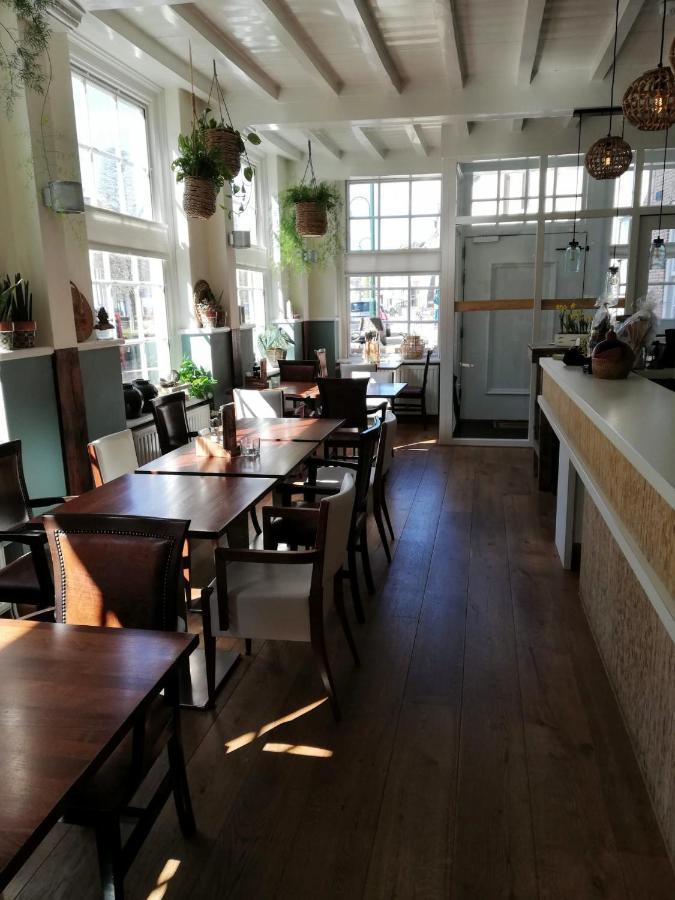 Bed & Brasserie Het Kosthuys Sint-Maartensdijk Eksteriør billede